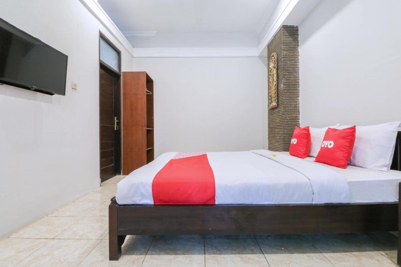 Oyo 1757 Villa Dende ลอมบอก ภายนอก รูปภาพ
